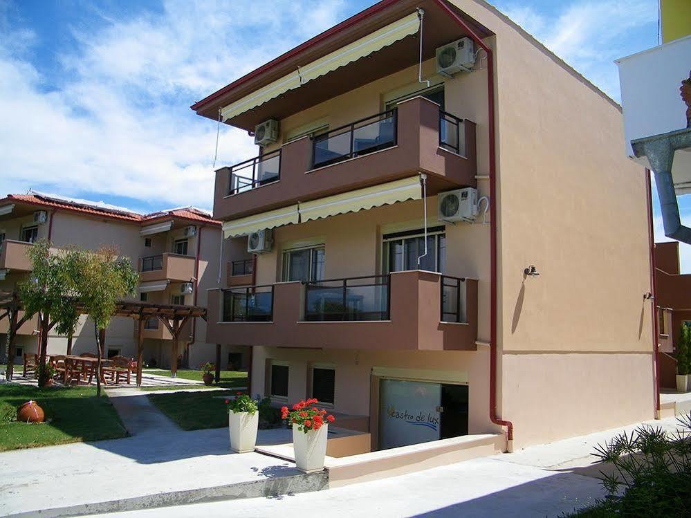 Castro Deluxe Apartment Toroni Exterior photo