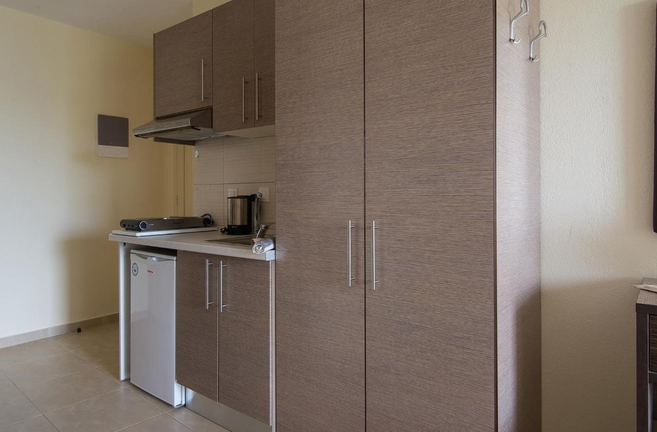 Castro Deluxe Apartment Toroni Exterior photo